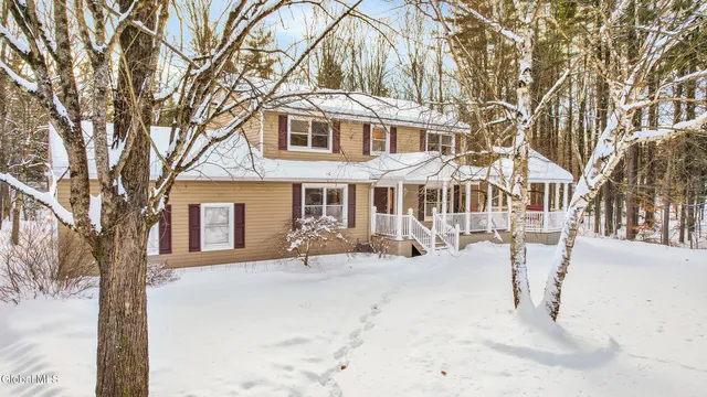 $629,000 | 6 Bishop Court, Queensbury, NY 12804