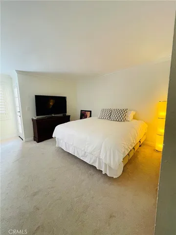 $769,000 | 227 East Burbank Boulevard, Unit E, Burbank, CA 91502