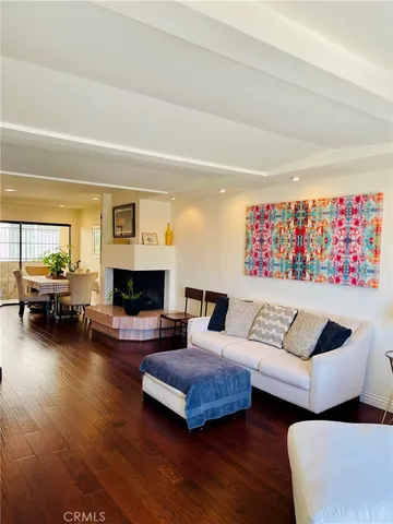 $769,000 | 227 East Burbank Boulevard, Unit E, Burbank, CA 91502