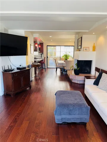 $769,000 | 227 East Burbank Boulevard, Unit E, Burbank, CA 91502