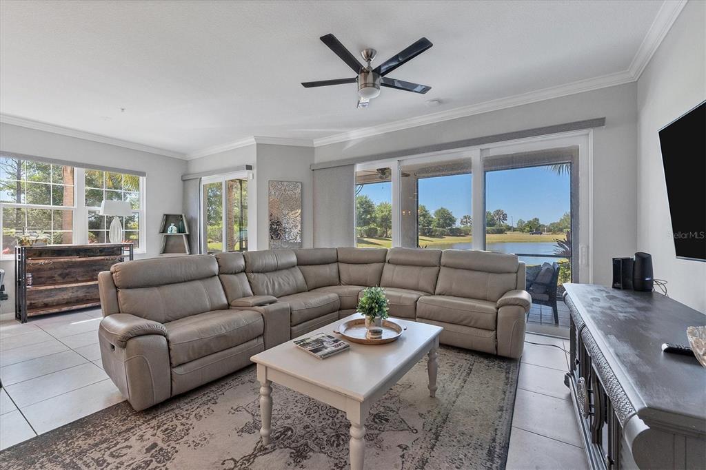 7564 Divot Loop Bradenton, FL 34202 - Photo 5 of 30