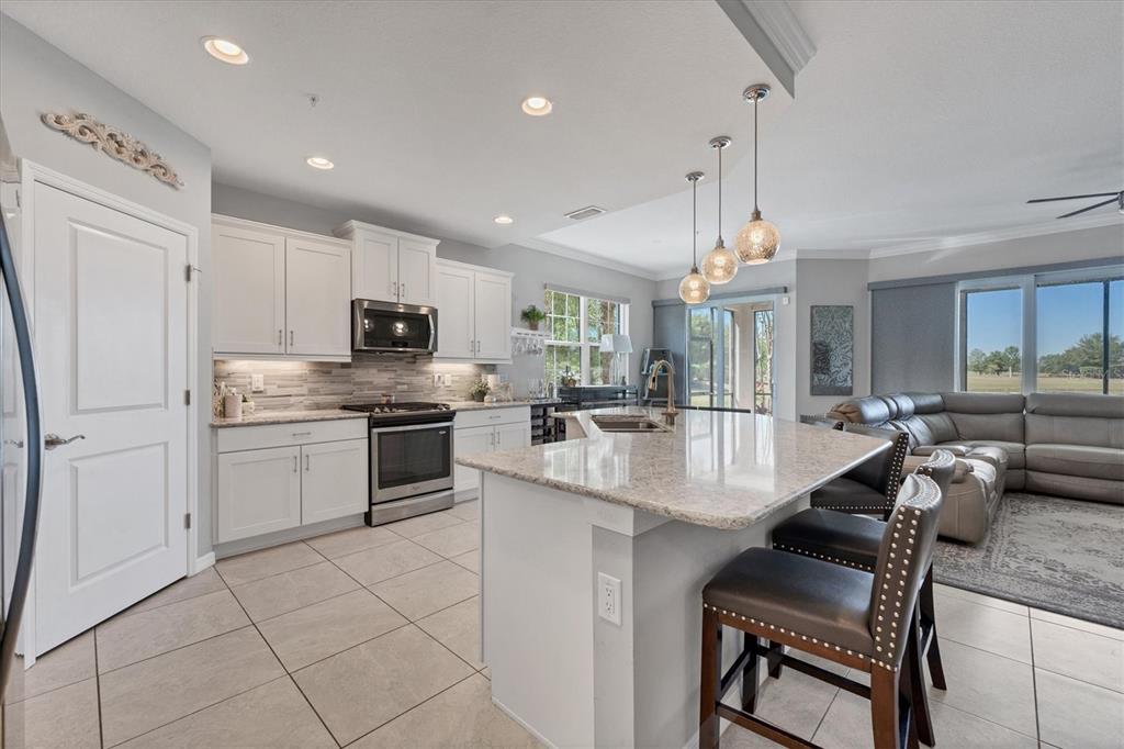 7564 Divot Loop Bradenton, FL 34202 - Photo 8 of 30