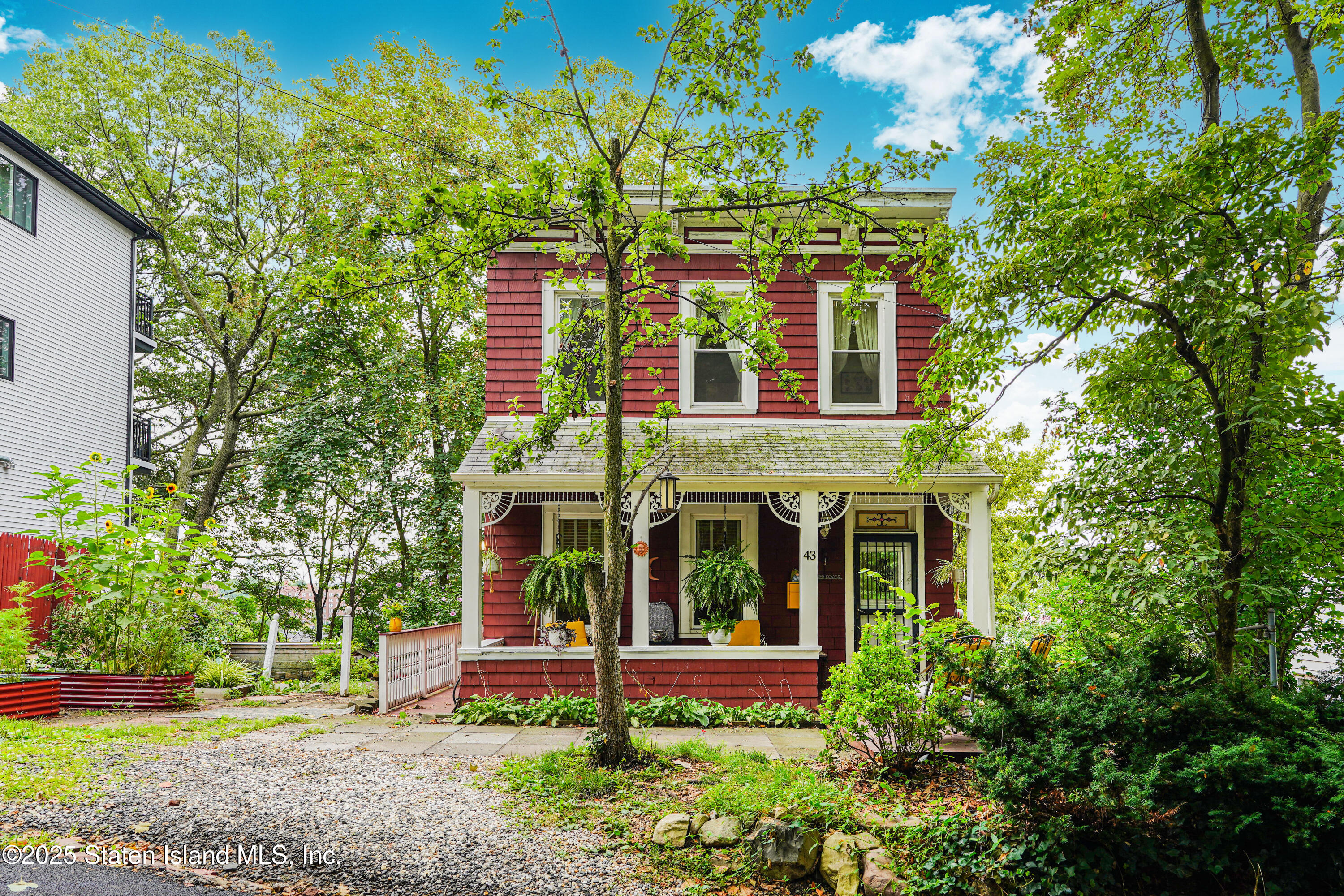 43 Ridgefield Avenue Staten Island, NY 10304 - Photo 1 of 38 1