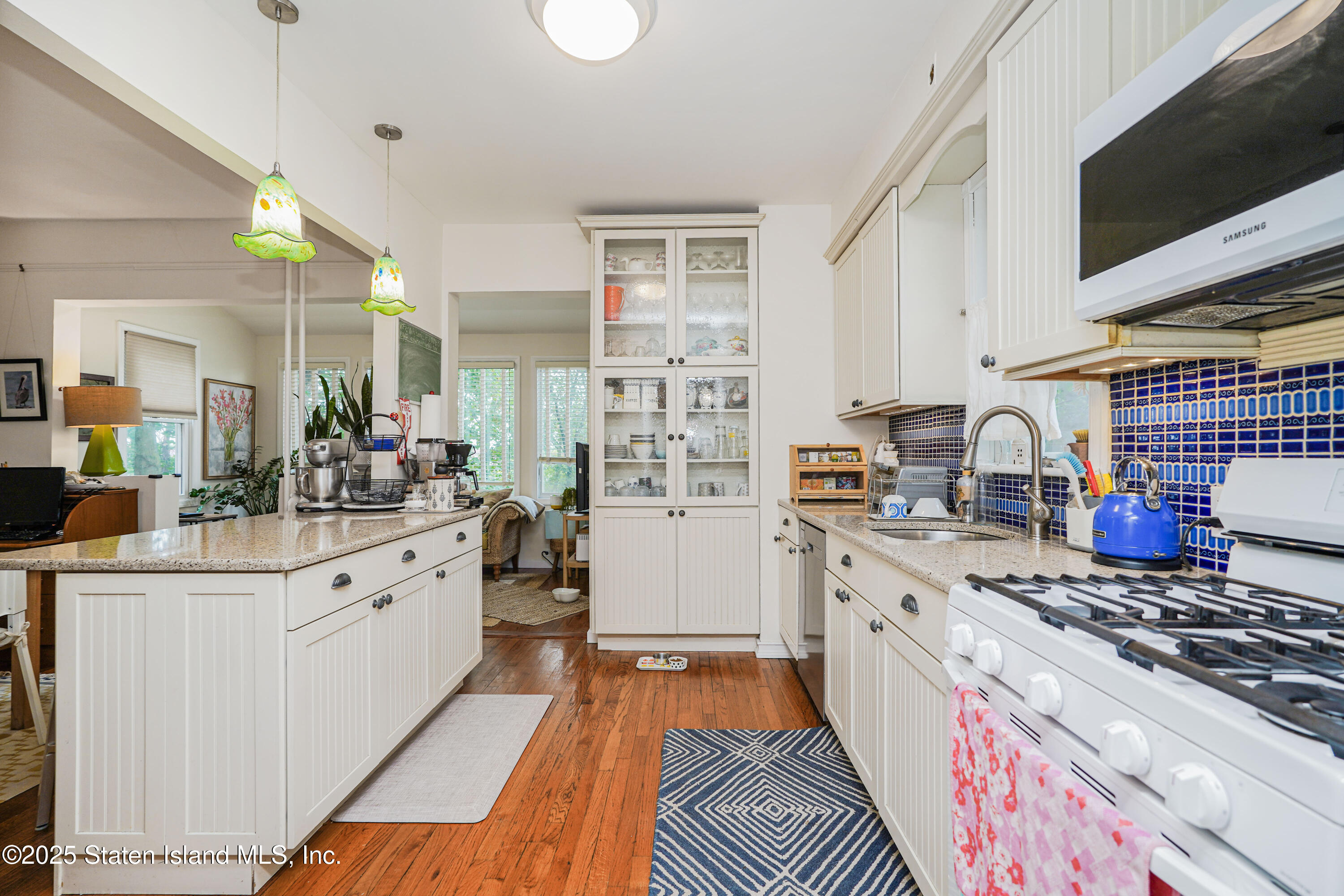 43 Ridgefield Avenue Staten Island, NY 10304 - Photo 26 of 38 26