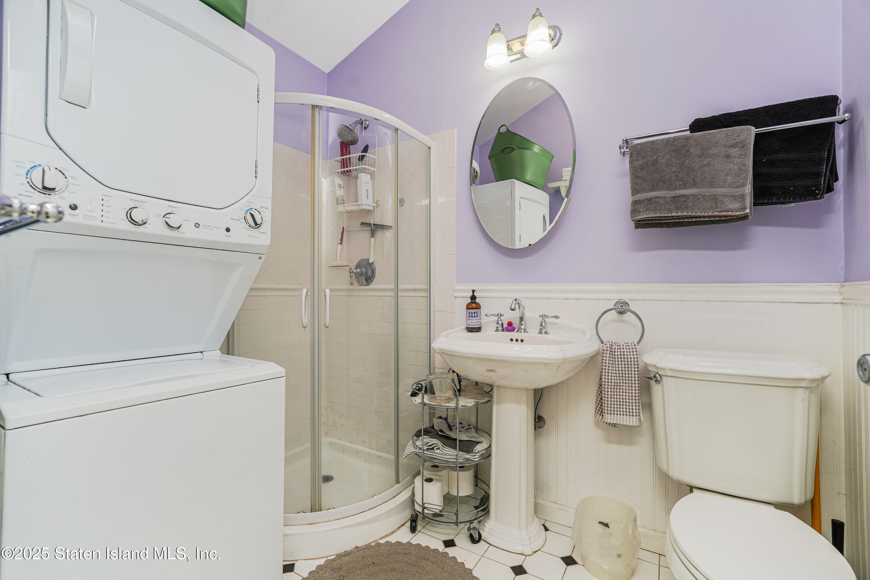 43 Ridgefield Avenue Staten Island, NY 10304 - Photo 4 of 38 4