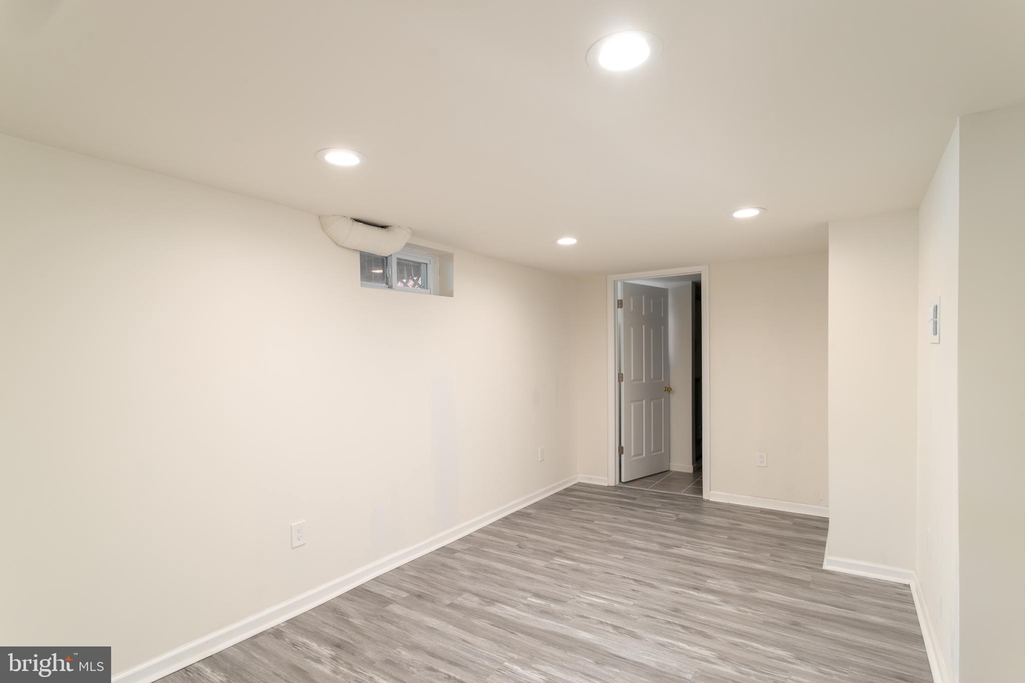 13 Lansdowne Road Burlington, NJ 08016 - Photo 18 of 32