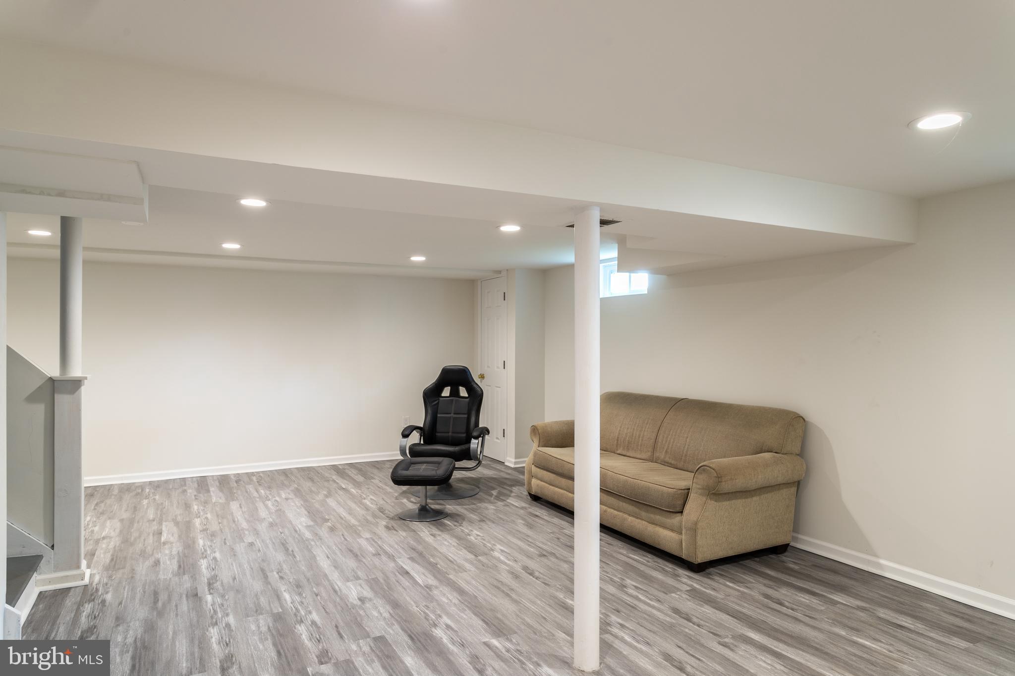 13 Lansdowne Road Burlington, NJ 08016 - Photo 21 of 32