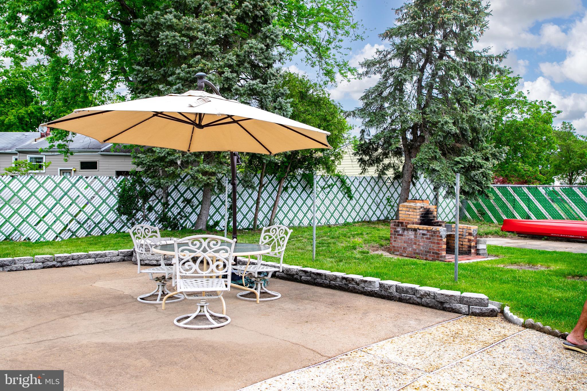 13 Lansdowne Road Burlington, NJ 08016 - Photo 27 of 32