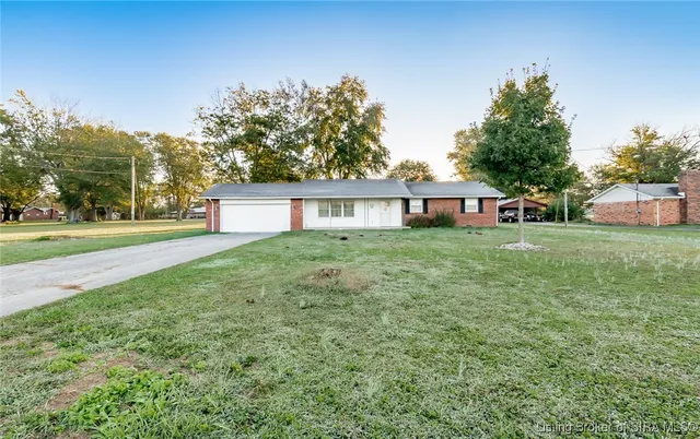 $250,000 | 521 South Cardinal Lane, Scottsburg, IN 47170