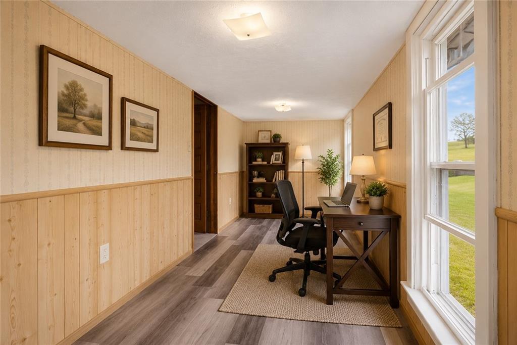 6 Dry Ridge Road West Alexander, PA 15376 - Photo 20 of 32 Staged as an Office 20x7??