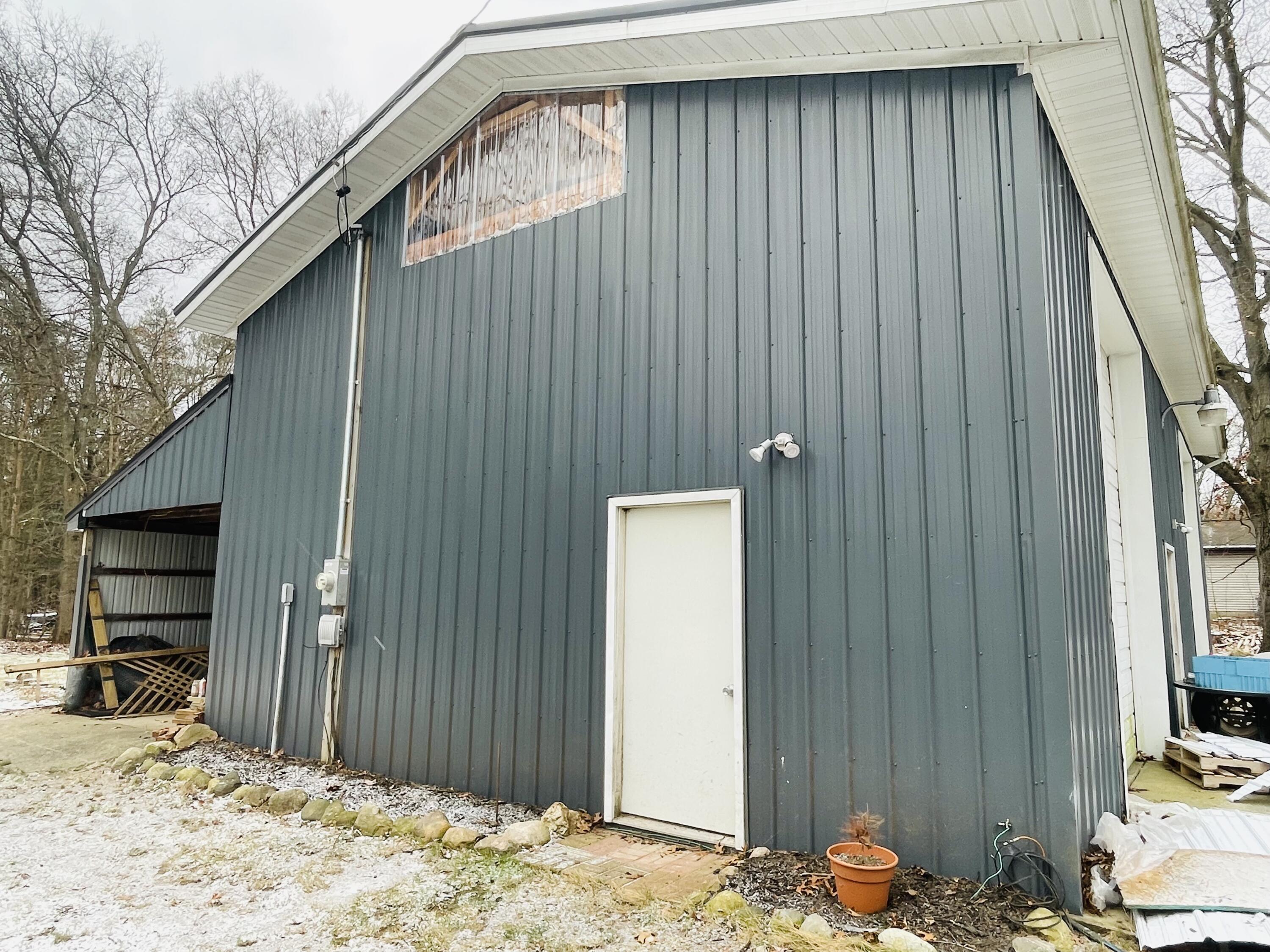 11251 West Colby Road Gowen, MI 49326 - Photo 3 of 35 3