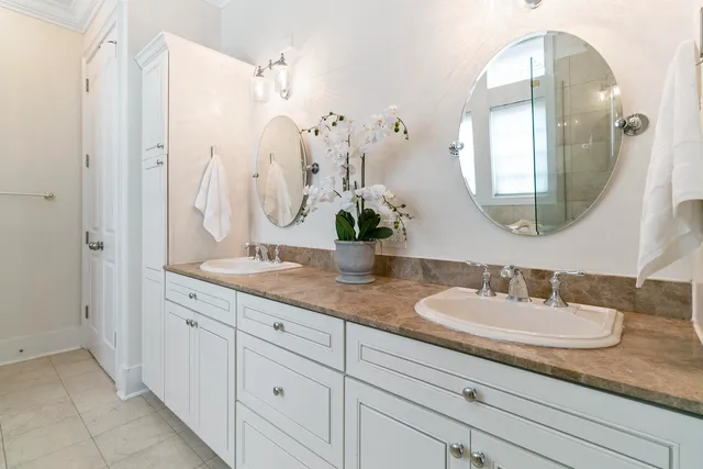 $1,950,000 | 136 Fairbanks Oak Alley, Unit 3B, Charleston, SC 29492