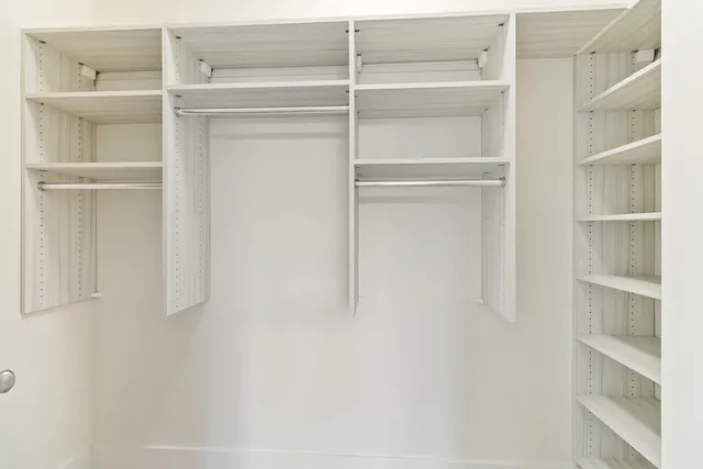 $1,950,000 | 136 Fairbanks Oak Alley, Unit 3B, Charleston, SC 29492