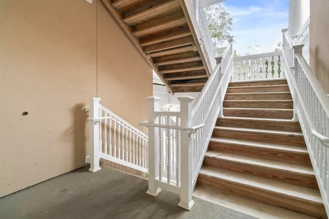 $1,950,000 | 136 Fairbanks Oak Alley, Unit 3B, Charleston, SC 29492