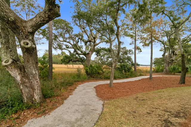 $1,950,000 | 136 Fairbanks Oak Alley, Unit 3B, Charleston, SC 29492