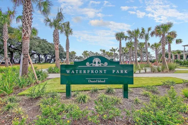 $1,950,000 | 136 Fairbanks Oak Alley, Unit 3B, Charleston, SC 29492