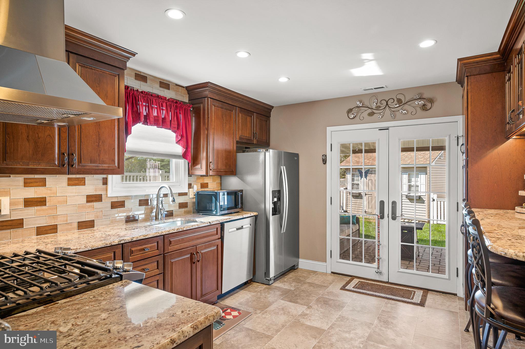 34 Cameron Circle Laurel Springs, NJ 08021 - Photo 3 of 35 Kitchen