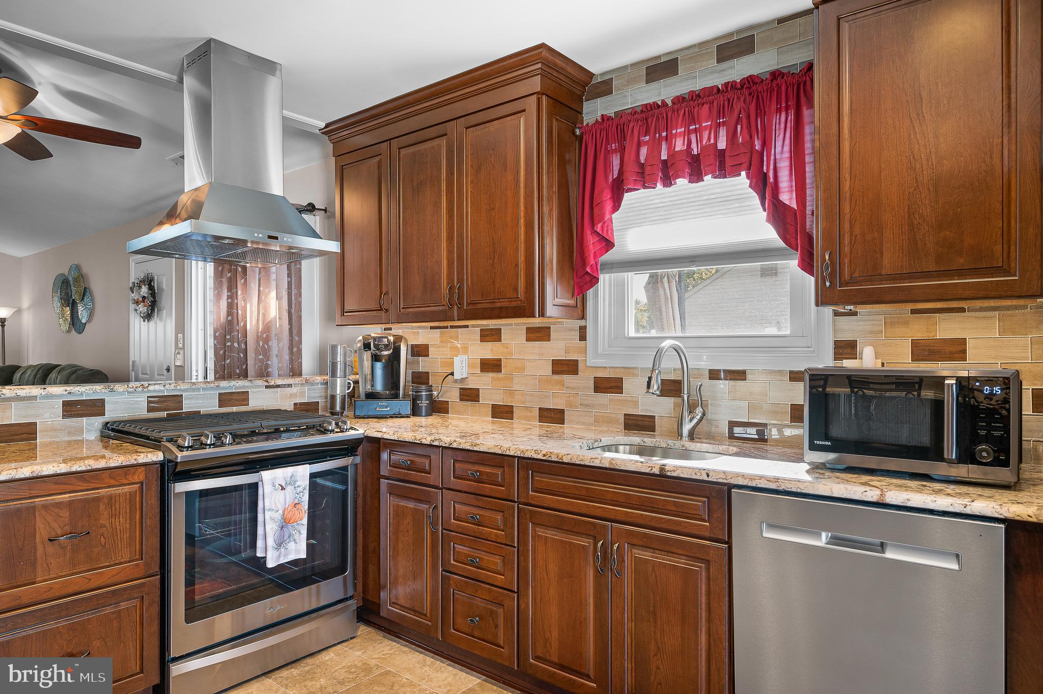 34 Cameron Circle Laurel Springs, NJ 08021 - Photo 4 of 35 Kitchen