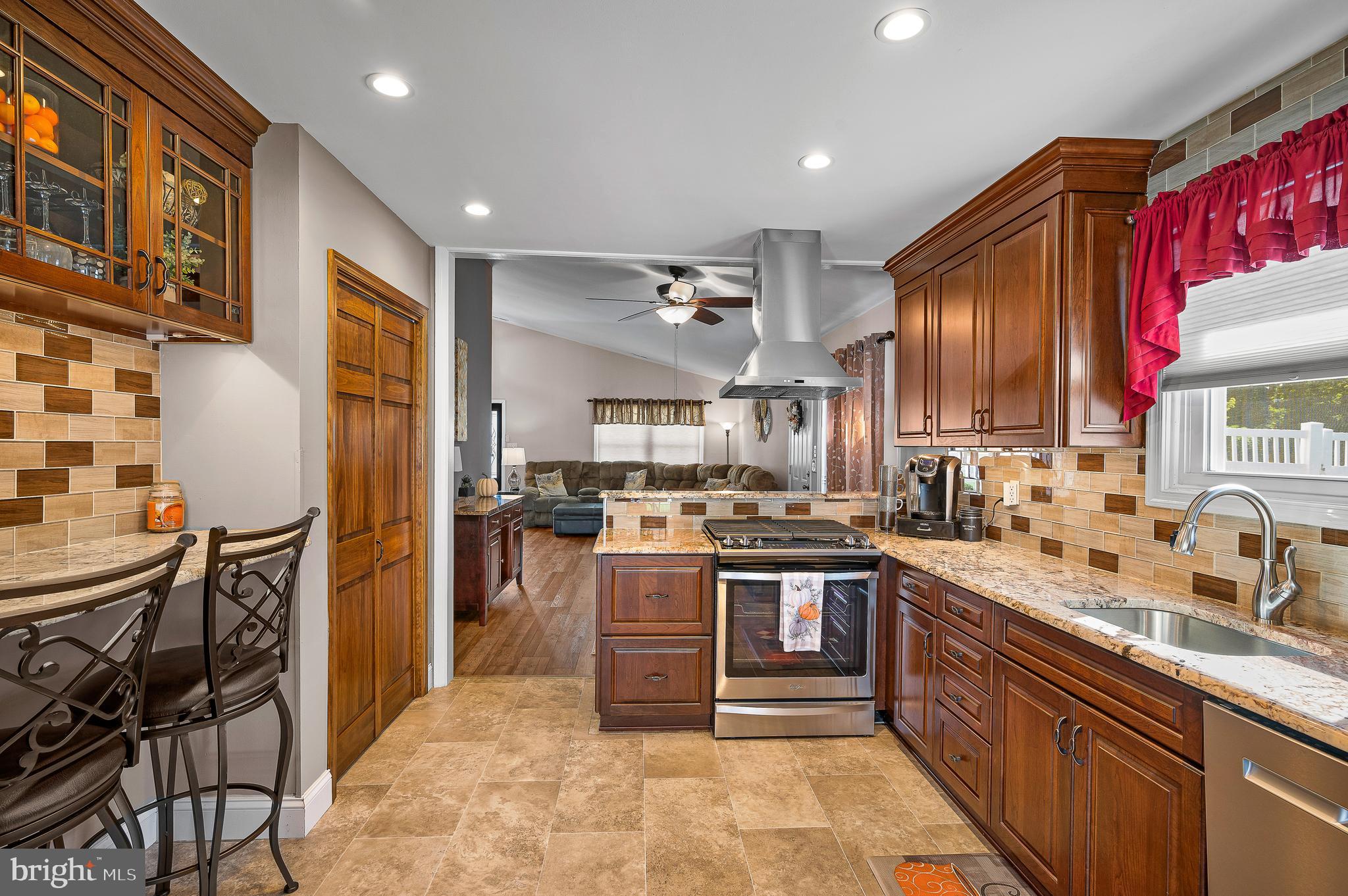 34 Cameron Circle Laurel Springs, NJ 08021 - Photo 5 of 35 Kitchen