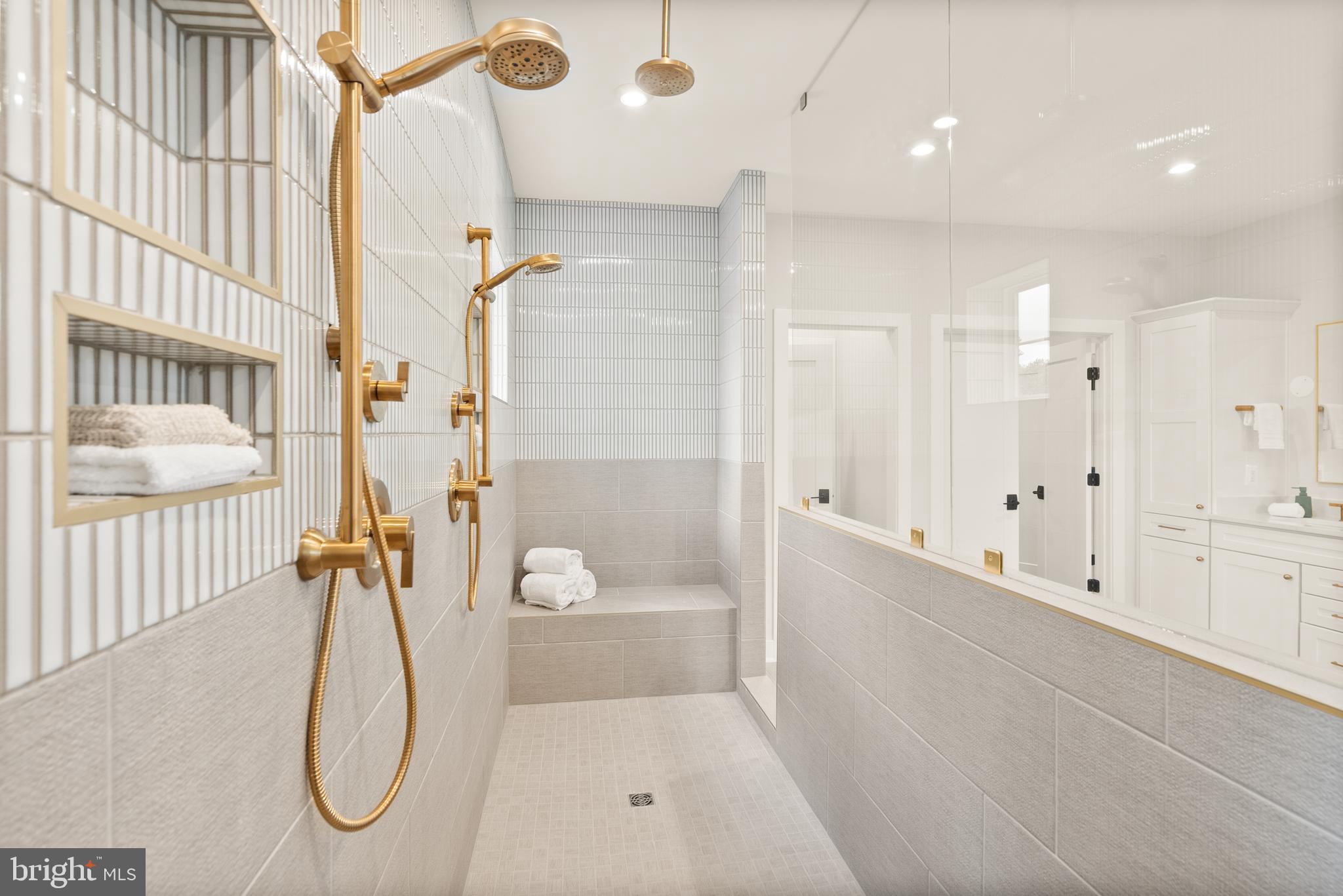 7203 Barnett Road Bethesda, MD 20817 - Photo 21 of 29 a bathroom with a shower