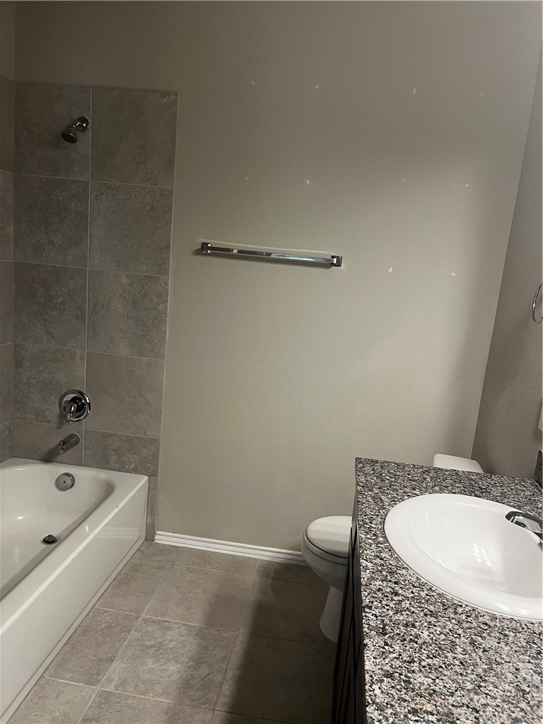 1725 Davidson Ranch Road Georgetown, TX 78626 - Photo 7 of 8 a bathroom with a bathtub and shower