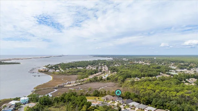 $469,900 | 260 Tecumseh Lane, Mary Esther, FL 32569