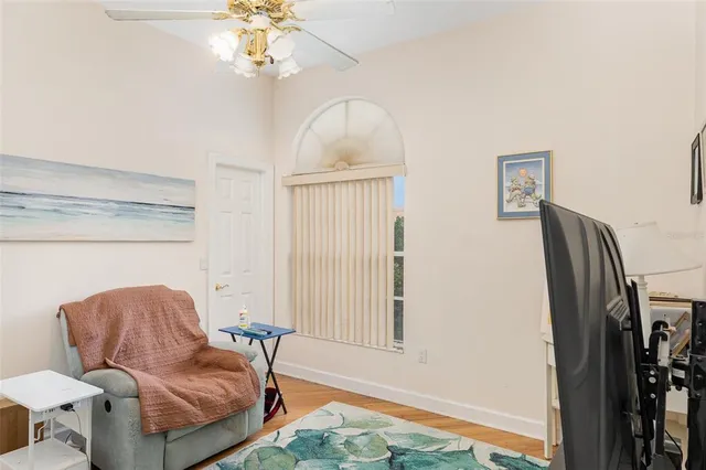 a view of entryway with livingroom