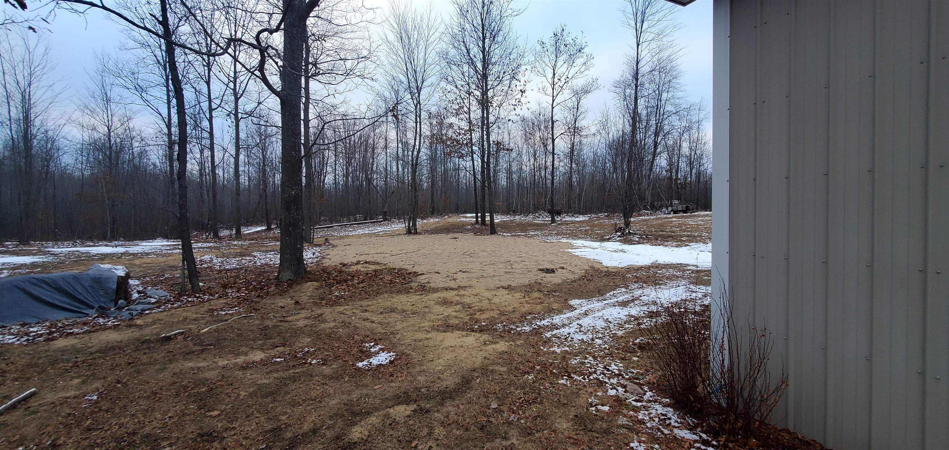 11831 East Long Lake Road Gladwin, MI 48624 - Photo 3 of 9 Gallery Image 3