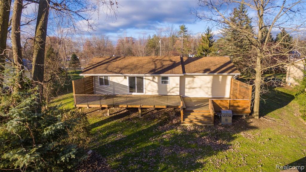 2271 Haslett Road East Lansing, MI 48823 - Photo 38 of 48