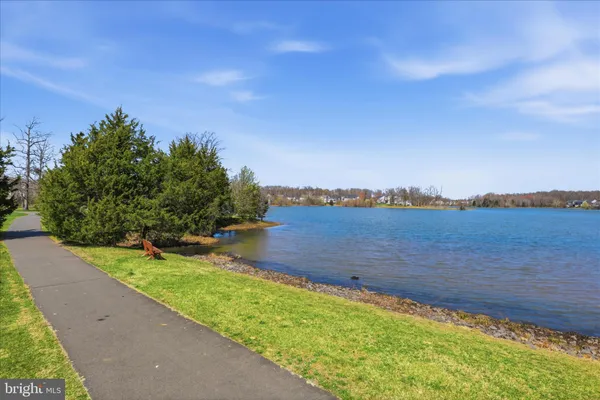 $925,000 | 7550 Edington Drive, Warrenton, VA 20187