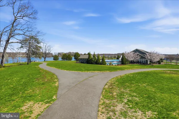 $925,000 | 7550 Edington Drive, Warrenton, VA 20187