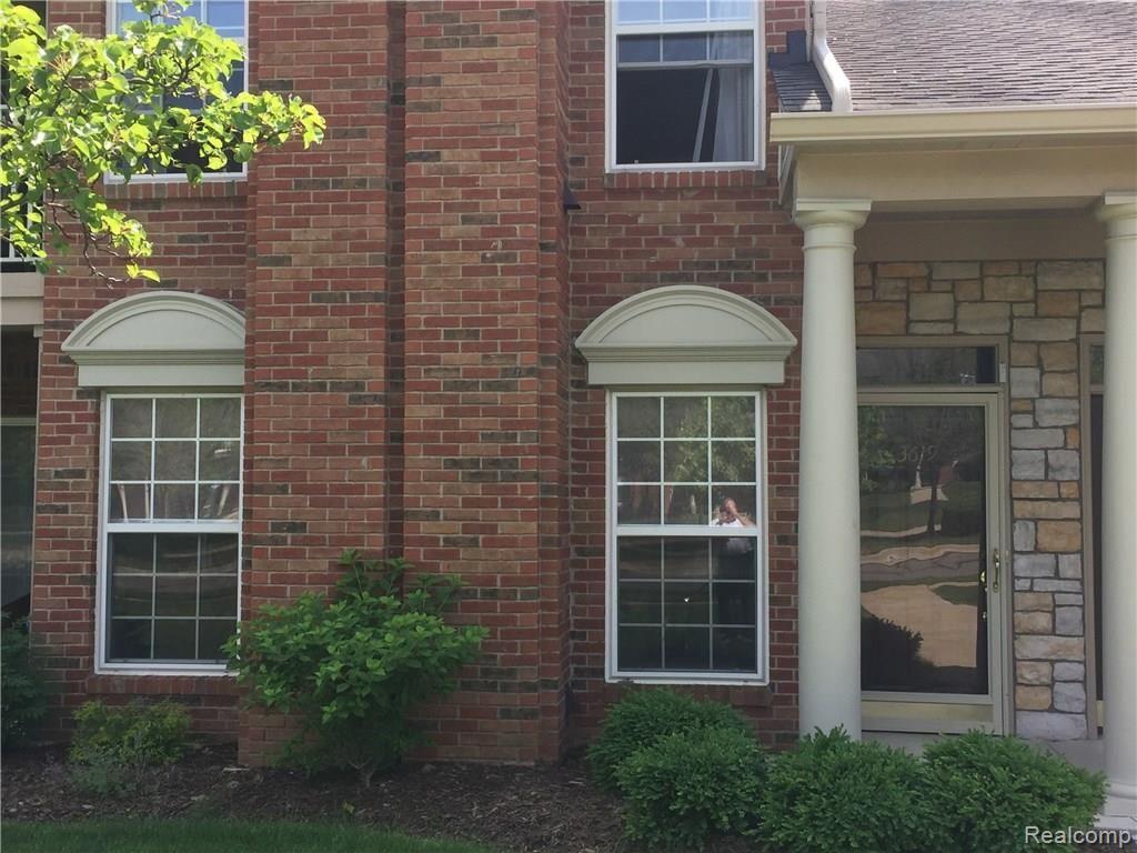3619 Oakmonte Boulevard Rochester, MI 48306 - Photo 1 of 9