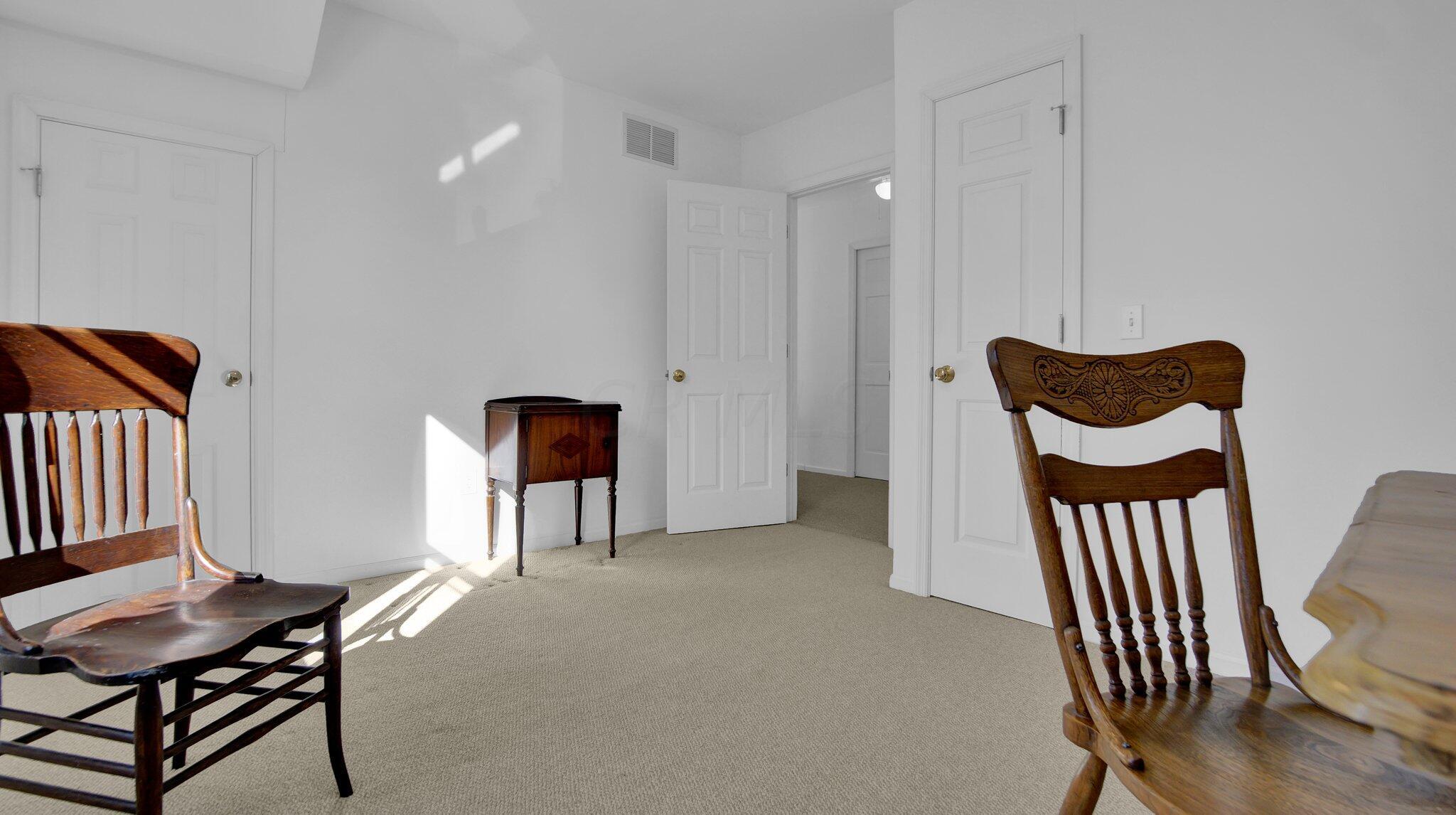 88 Reeb Avenue Columbus, OH 43207 - Photo 21 of 31 2nd Bedroom