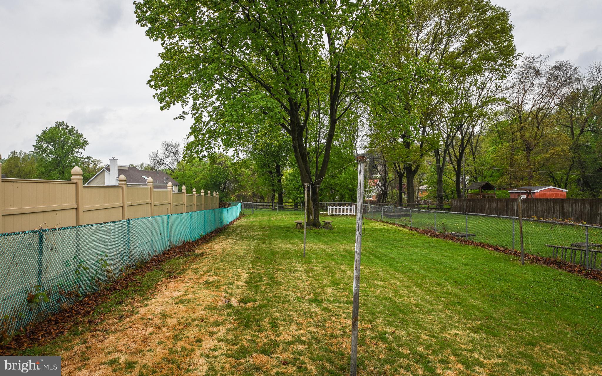 722 Millwood Road Philadelphia, PA 19115 - Photo 39 of 39 Fenced Yard and View to Rear