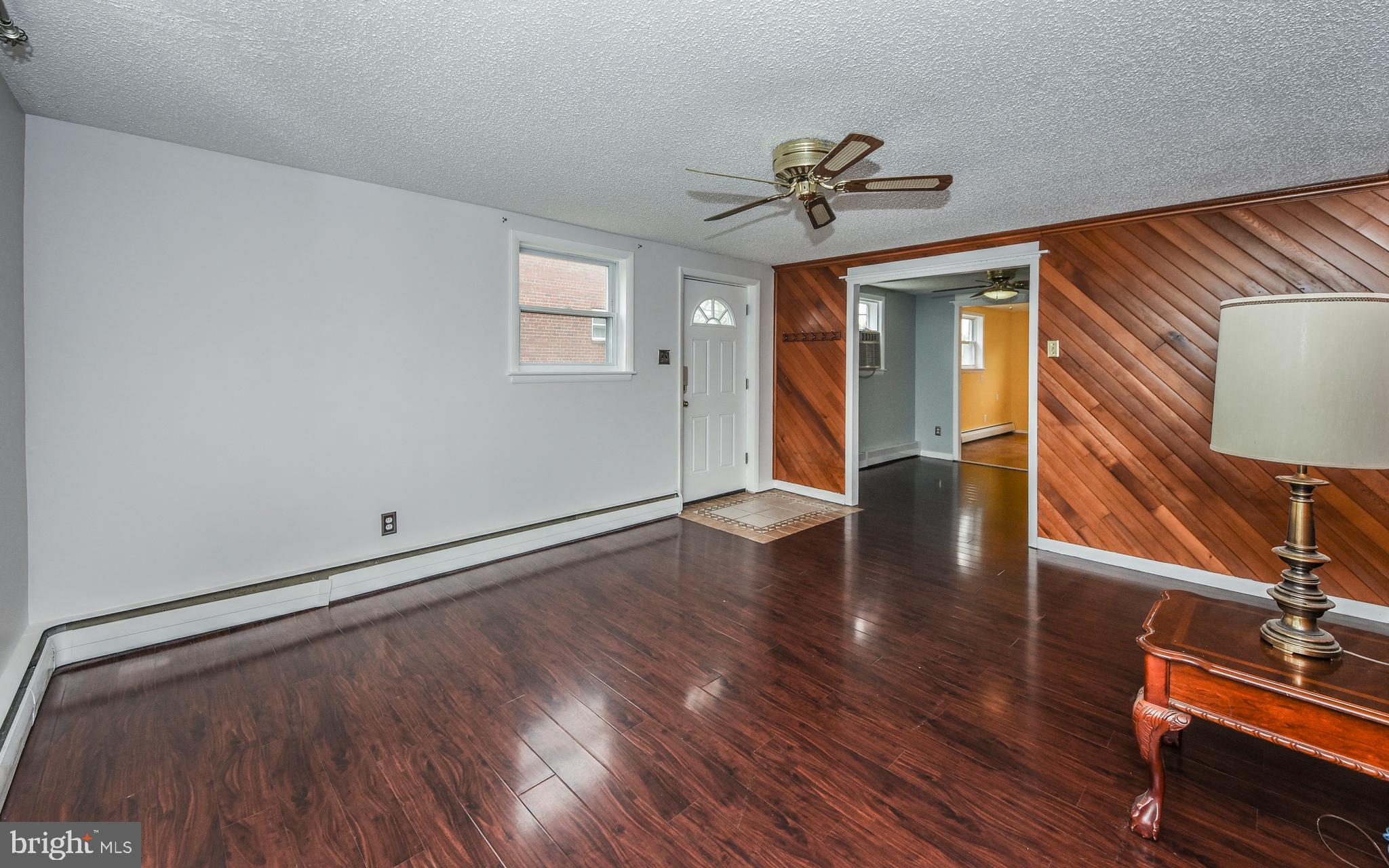 722 Millwood Road Philadelphia, PA 19115 - Photo 9 of 39 Living Room with new Laminate Flooring