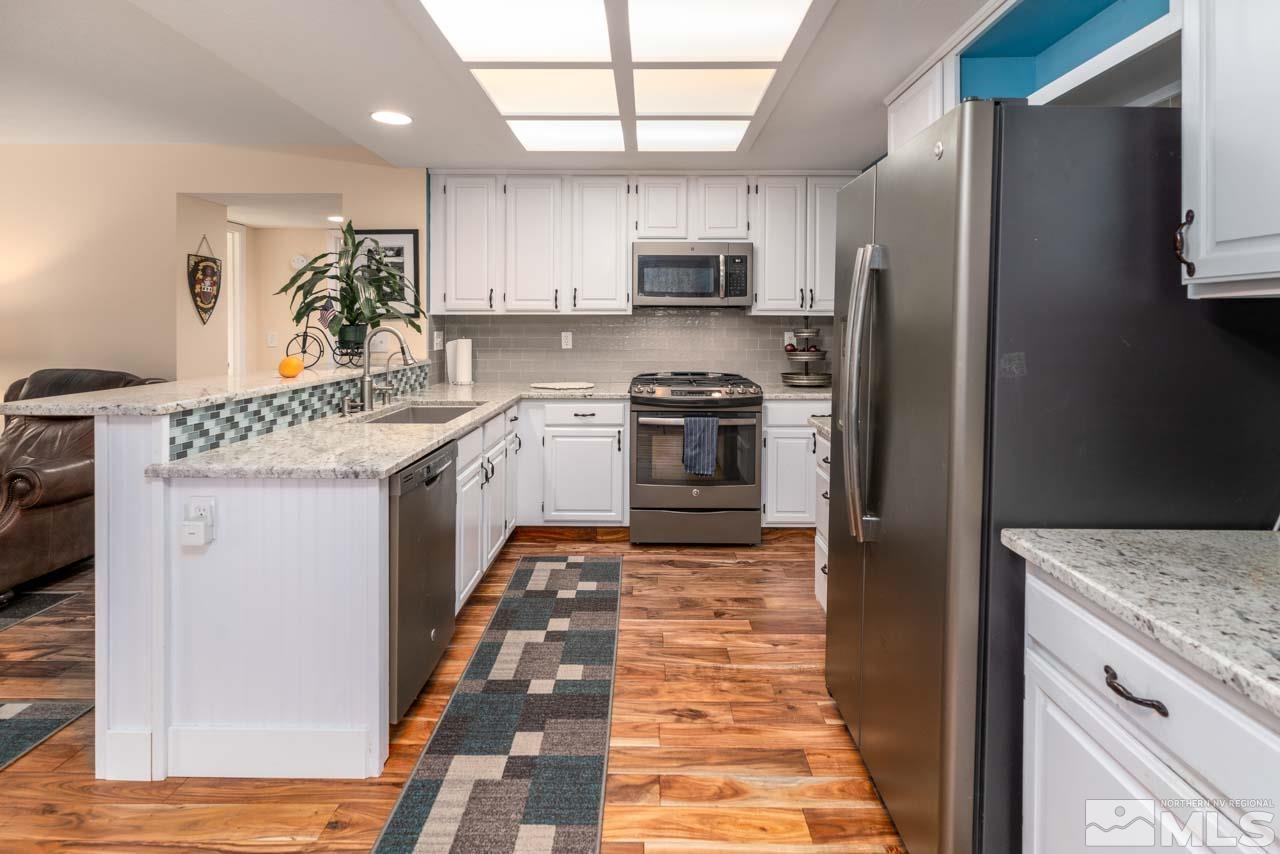 988 Leah Circle Reno, NV 89511 - Photo 8 of 24 Photo 9