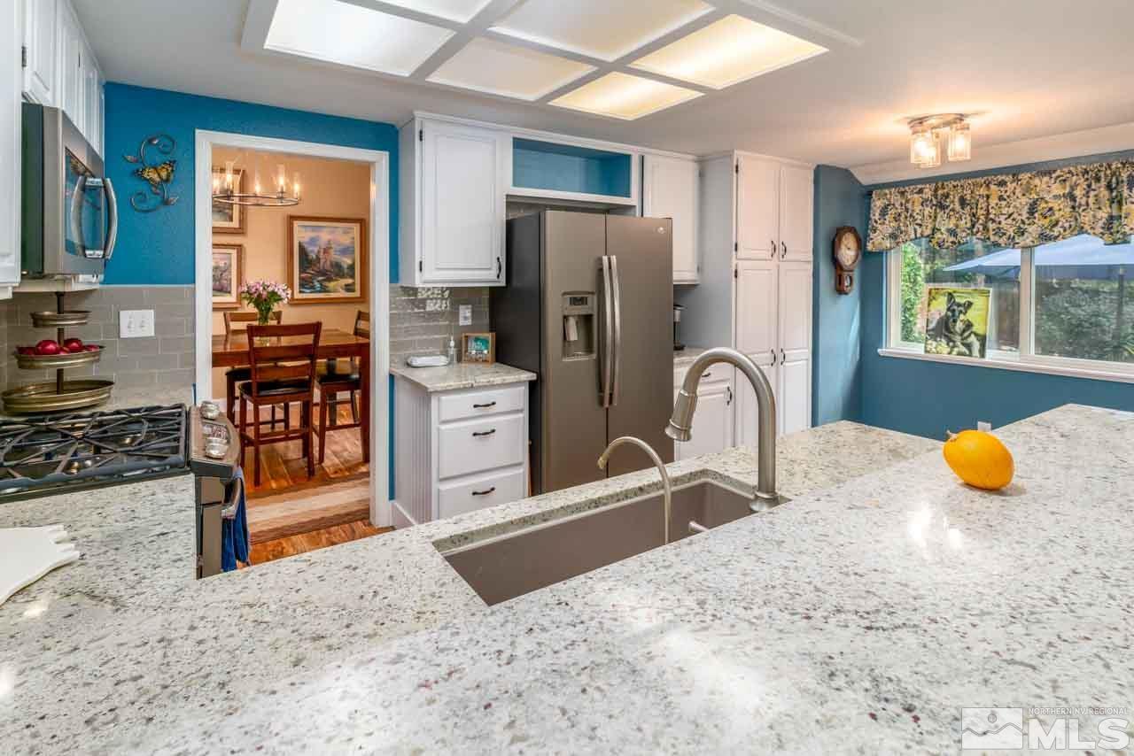 988 Leah Circle Reno, NV 89511 - Photo 10 of 24 Photo 11