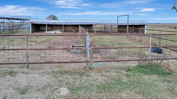 $2,517,750 | 5629 Highway 59, Edna, TX 77957