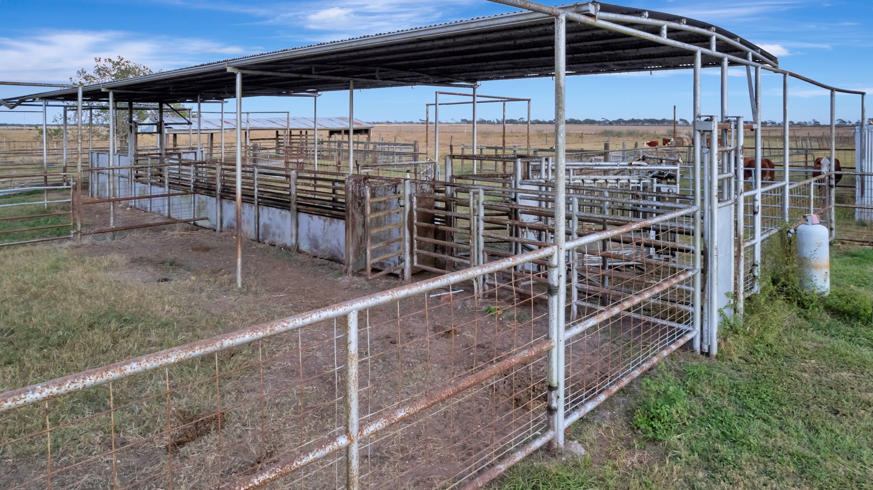 5629 Highway 59 Edna, TX 77957 - Photo 33 of 47