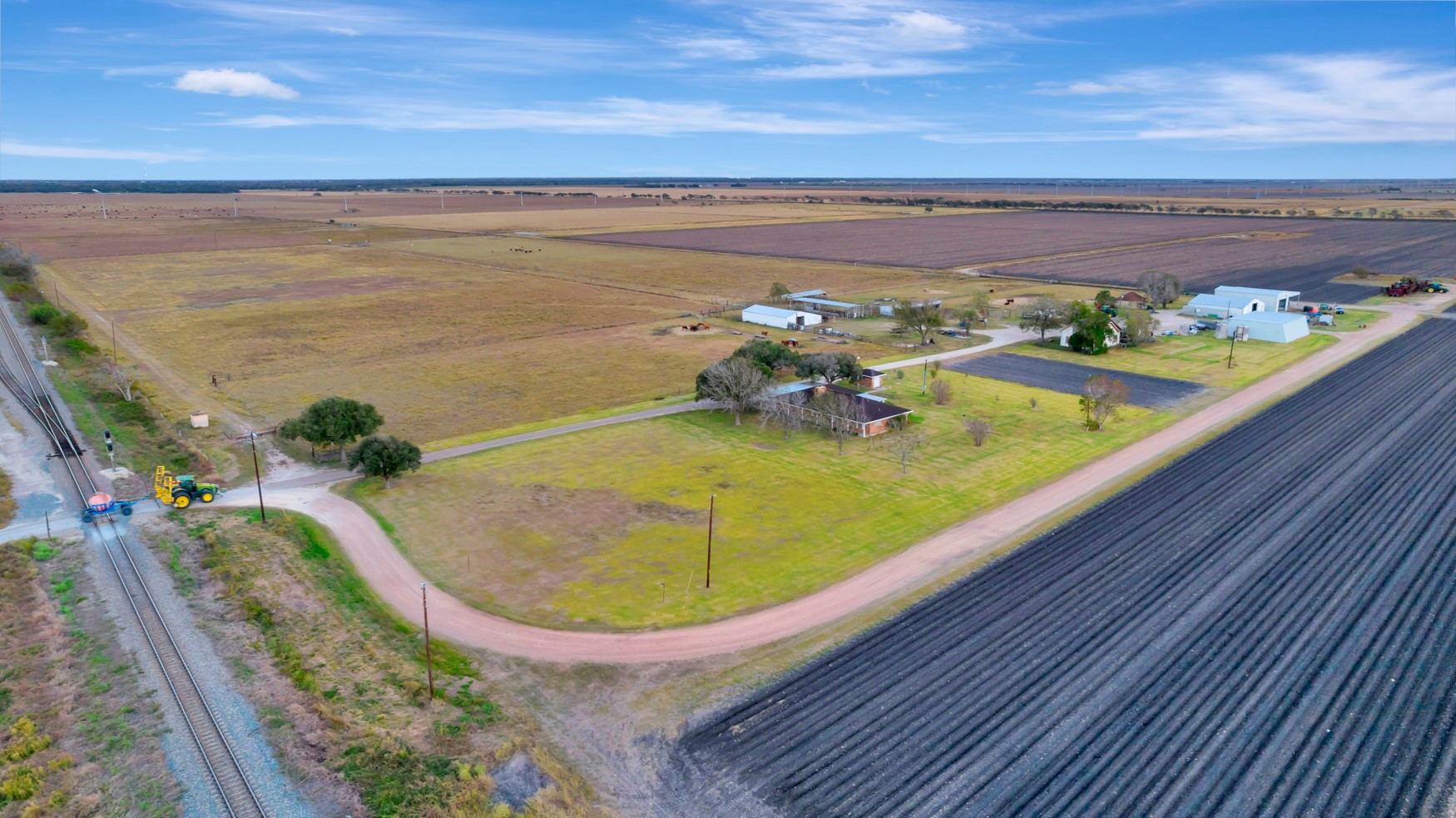 5629 Highway 59 Edna, TX 77957 - Photo 36 of 49 a view of a swimming pool with an ocean view