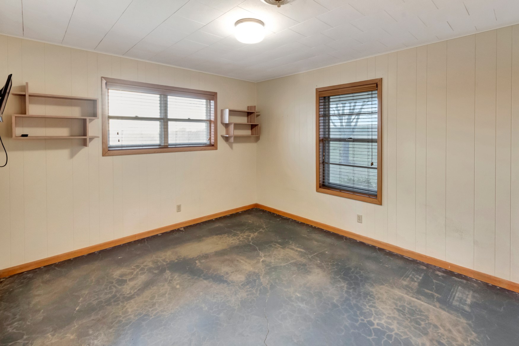 5629 Highway 59 Edna, TX 77957 - Photo 43 of 49 an empty room with windows