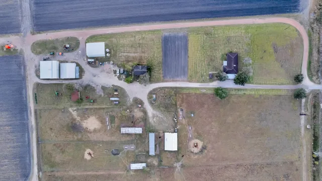 $2,517,750 | 5629 Highway 59, Edna, TX 77957