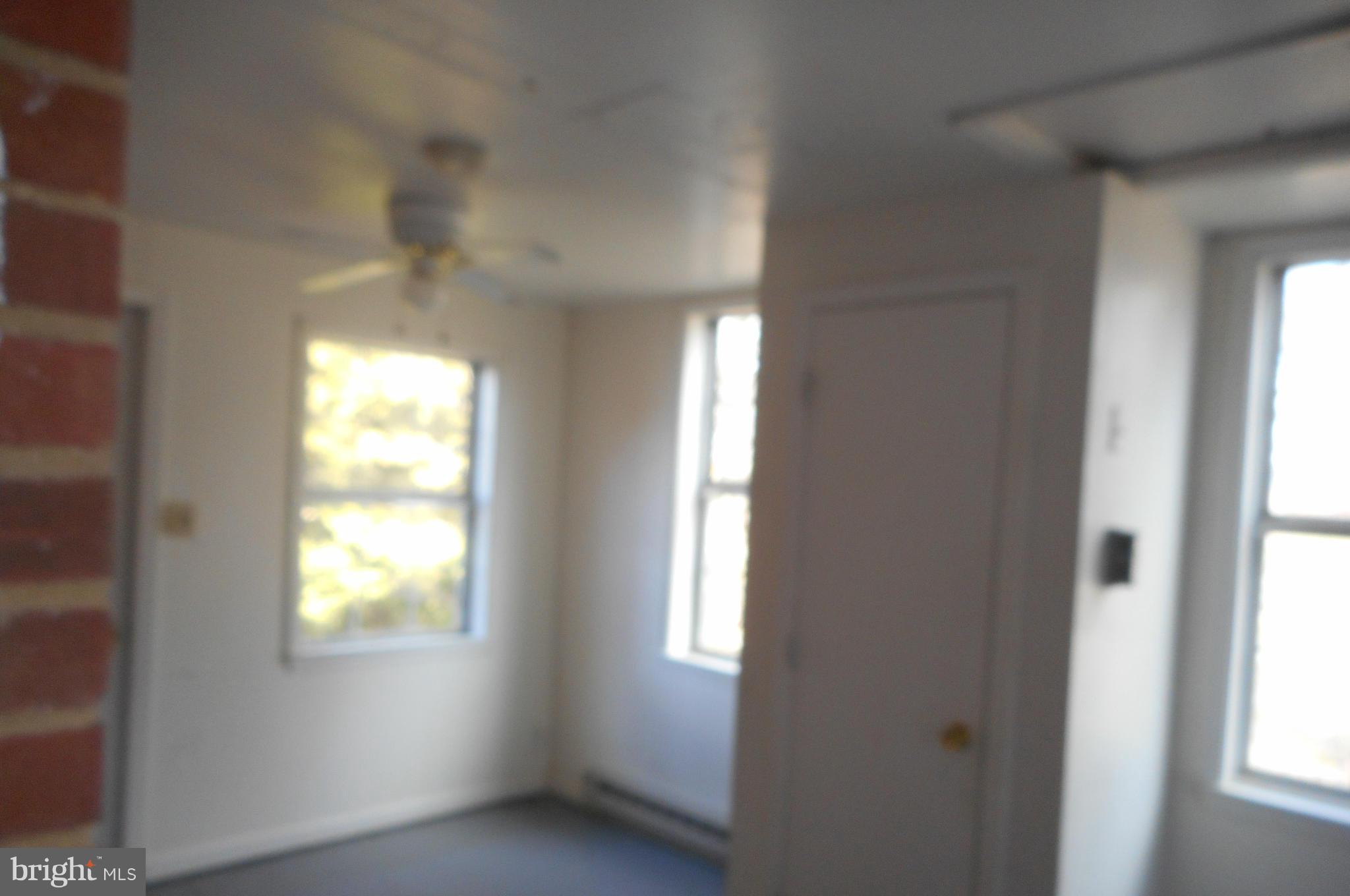 17044 Waterloo Road Amissville, VA 20106 - Photo 7 of 12 Interior (General)