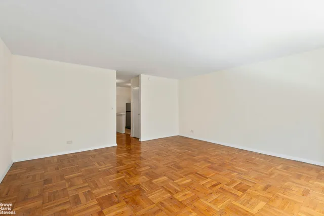 $454,000 | 139 East 33rd Street, Unit 2C | Kips Bay