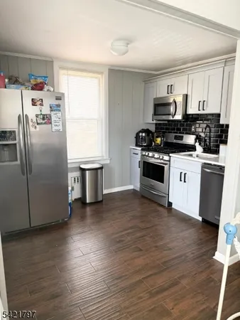 $3,300 | 38 Avenue C, Haledon, NJ 07508