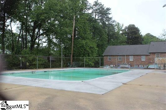 1462 Dover Road, Unit B Spartanburg, SC 29301 - Photo 3 of 4 Gallery Image 3