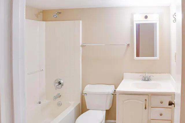 $310,000 | 220 Winding Stream Trail, Hampton, GA 30228