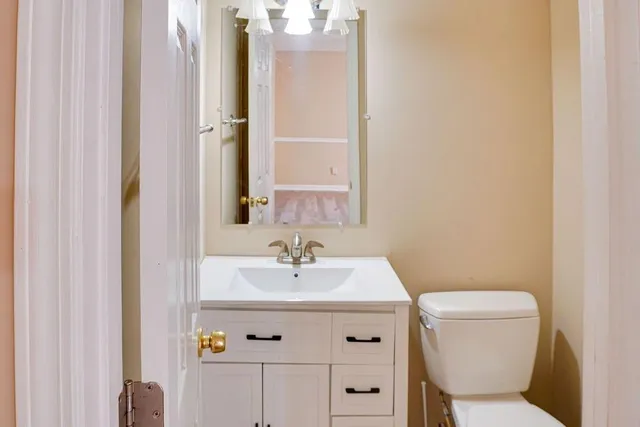 $310,000 | 220 Winding Stream Trail, Hampton, GA 30228