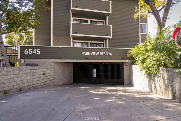 $415,000 | 6545 Reseda Boulevard, Unit 8, Reseda, CA 91335