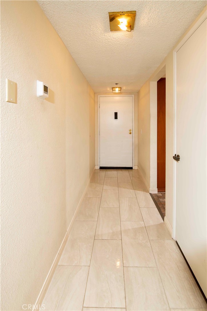6545 Reseda Boulevard, Unit 8 Reseda, CA 91335 - Photo 7 of 24 a view of an empty room